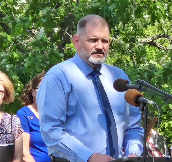 Tom Matt, Jr., U.S. Navy Lieutenant Commander (Retired) speaking at the 2022 Boone Memorial Day Ceremony
