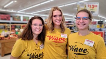 Iowa-Wave-Shirt-x-Fareway-Round-Up-2023